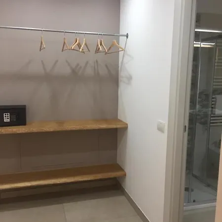 Le Rondini House Affittacamere 4*