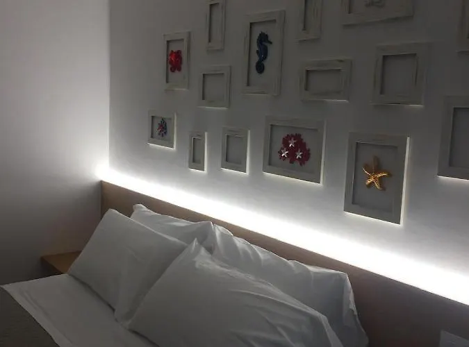 Le Rondini House Gæstehus 4*